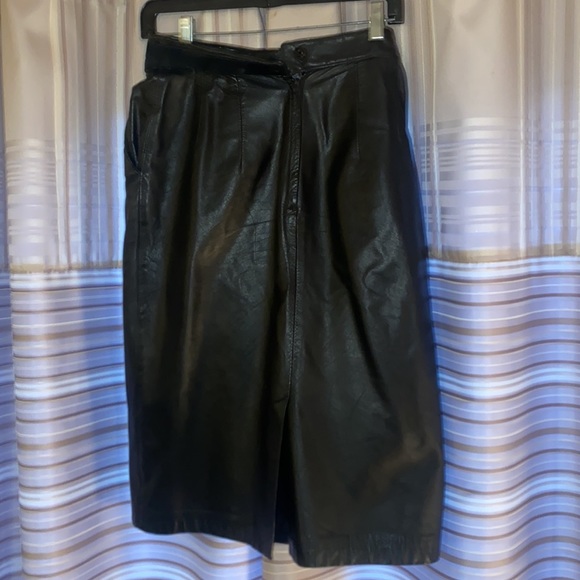Real Leather, Swayed Waist, Slit At Back - Picture 2 of 2